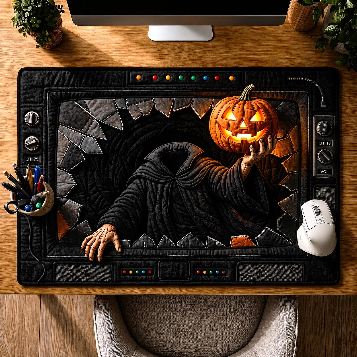 Haunted Screen Desk Mat GFTOTP20532